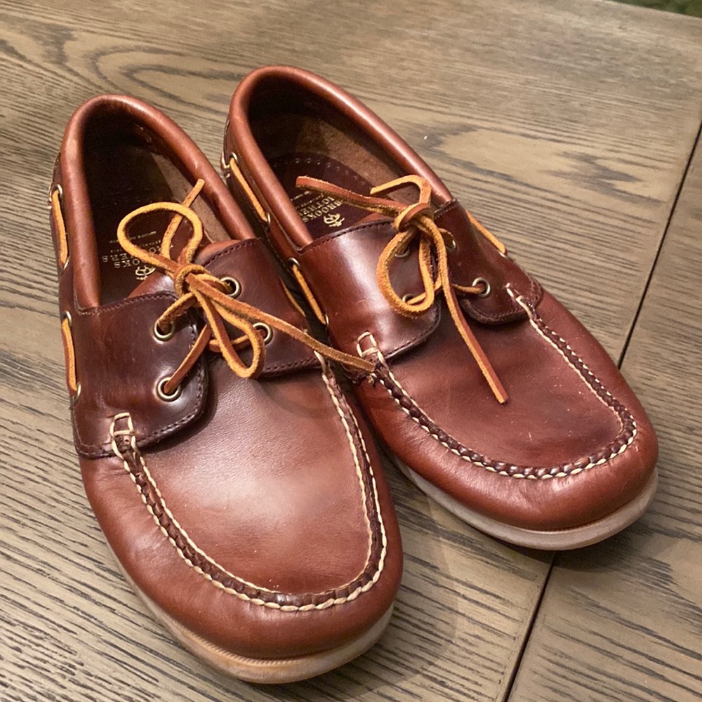 Brooks Brothers classic men’s leather boat shoe